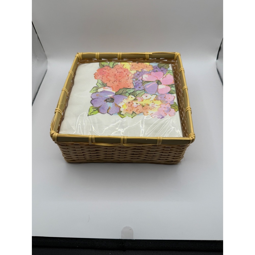 Avon Gift Collection Spring Hostess‎ Napkins Woven Basket 50 Count 3-Ply Floral